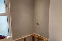 bathroom-while-2